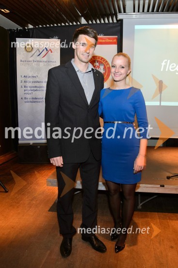  Aljoša Kirič, svetovalec v podjetju SPEM Komunikacije d.o.o. in član Rotaract kluba Maribor;  Nina Golob Žvajker, podpredsednica, Rotaract klub Maribor8. dobrodelna večerja Rotaract Maribor