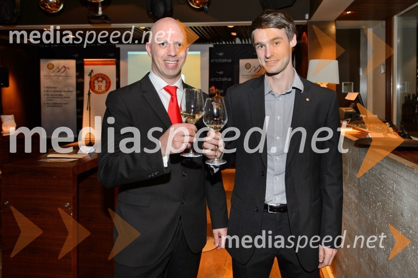  Valentin Rozman, direktor, inštitut Mali genij ;  Aljoša Kirič, svetovalec v podjetju SPEM Komunikacije d.o.o. in član Rotaract kluba Maribor8. dobrodelna večerja Rotaract Maribor
