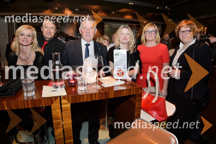  ... ;  Matjaž Ješovnik, podjetnik, Rotary klub Maribor Lent,;  Rado Wutej, Rotary klub Maribor Lent;  ... ;  Klaudija Šturm,  direktorica MR d.o.o. Maribor,  tajnica Rotary kluba Maribor Park;  Milena Meško, predsednica Rotary kluba Maribor Park8. dobrodelna večerja Rotaract Maribor