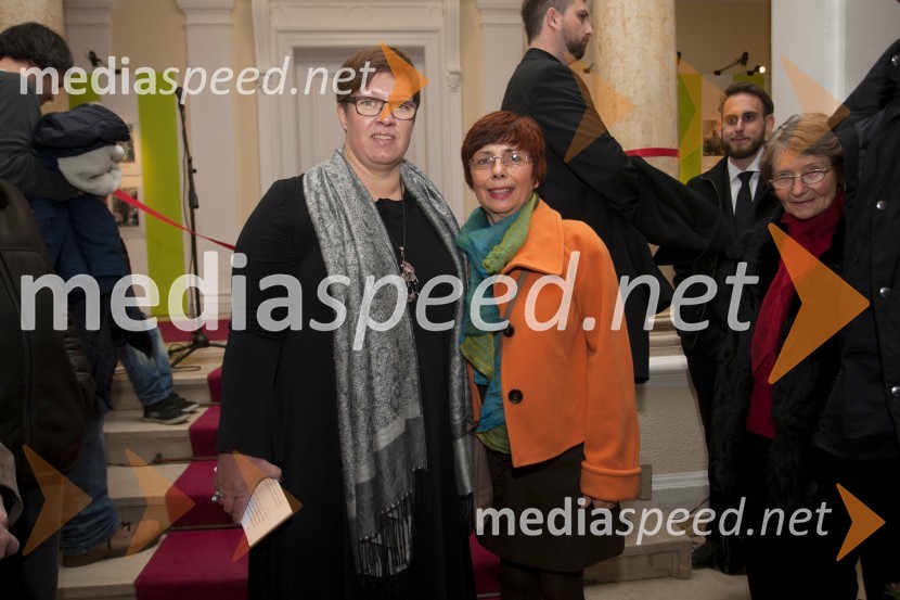 dr. Aleksandra  Berberih Slana, direktorica Muzeja narodne osvoboditve Maribor;  Marjetka Berlič, učiteljica zgodovine in mentorica, OŠ Draga Kobala MariborSvet igrač, otvoritev razstave, Muzej narodne osvoboditve Maribor