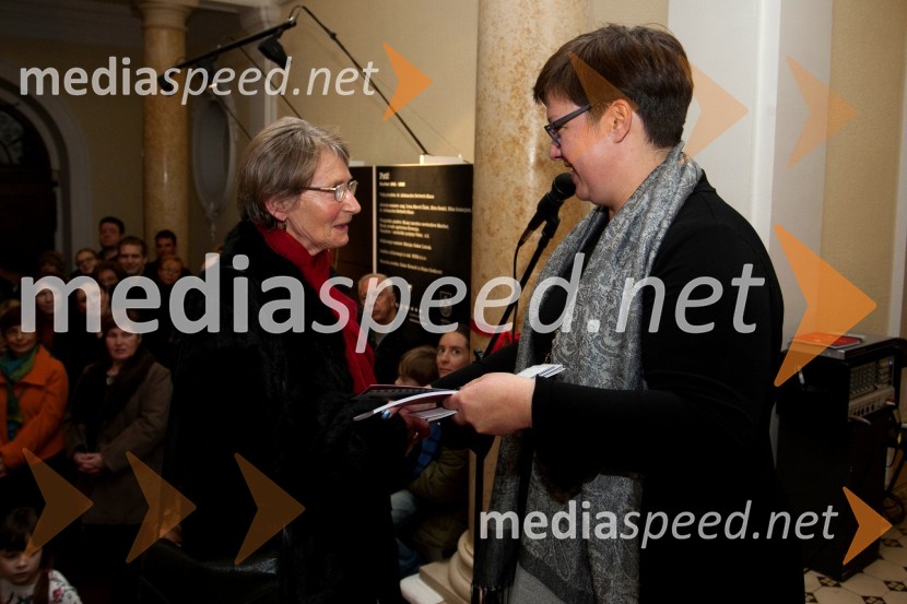  ... ; dr. Aleksandra  Berberih Slana, direktorica Muzeja narodne osvoboditve MariborSvet igrač, otvoritev razstave, Muzej narodne osvoboditve Maribor