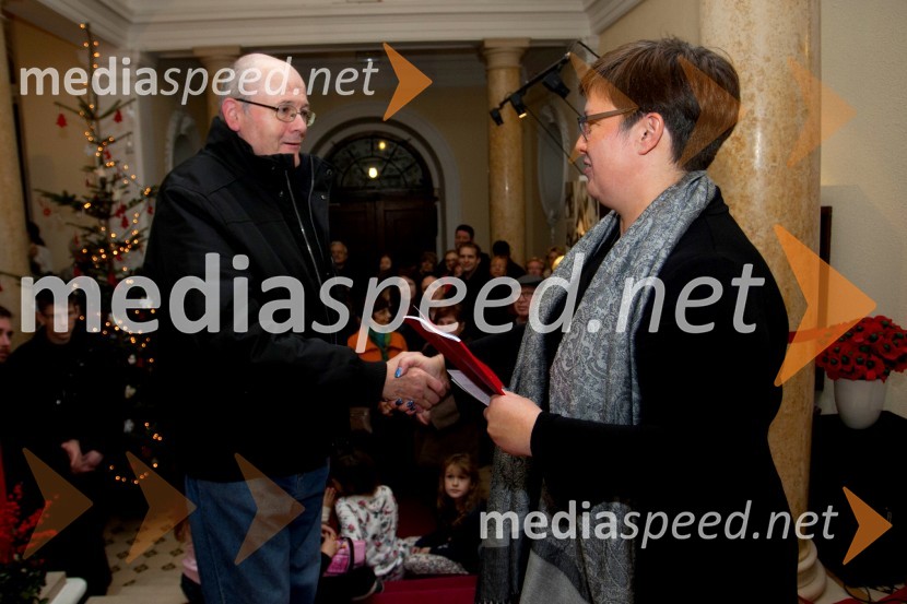  ... ; dr. Aleksandra  Berberih Slana, direktorica Muzeja narodne osvoboditve MariborSvet igrač, otvoritev razstave, Muzej narodne osvoboditve Maribor