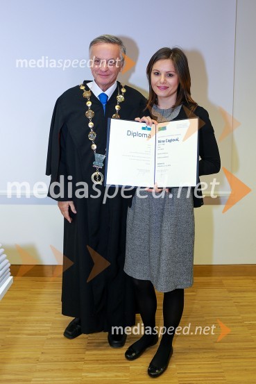 prof. dr. Ivan Krajnc, dekan, Medicinska fakulteta Univerze v Mariboru;  Nina Caglevič, Medicinska fakulteta Univerze v MariboruSvečana podelitev diplom diplomantom Medicinske fakultete