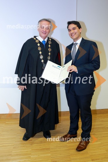 prof. dr. Ivan Krajnc, dekan, Medicinska fakulteta Univerze v Mariboru;  Rok Hržič, Medicinska fakulteta Univerze v MariboruSvečana podelitev diplom diplomantom Medicinske fakultete