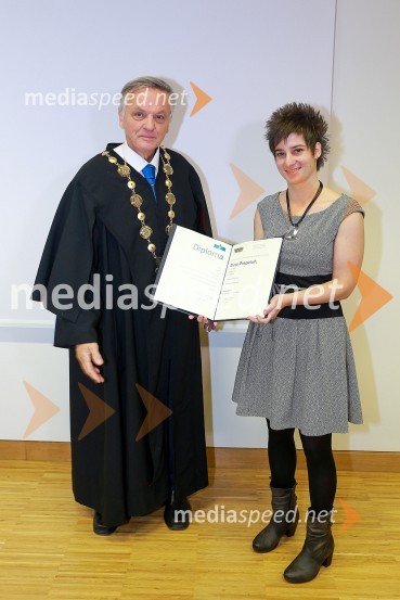 prof. dr. Ivan Krajnc, dekan, Medicinska fakulteta Univerze v Mariboru;  Nina  Prepeluh, Medicinska fakulteta Univerze v MariboruSvečana podelitev diplom diplomantom Medicinske fakultete