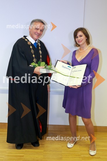prof. dr. Ivan Krajnc, dekan, Medicinska fakulteta Univerze v Mariboru;  Tina Štabuc Jazbec, Medicinska fakulteta Univerze v MariboruSvečana podelitev diplom diplomantom Medicinske fakultete