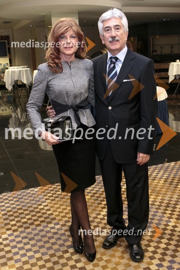  Darja Kuhar Kotnik, UO Društva za zdravje naroda;  Rajko Kotnik, državni pravobranilecSimpozij srčnih kirurgov