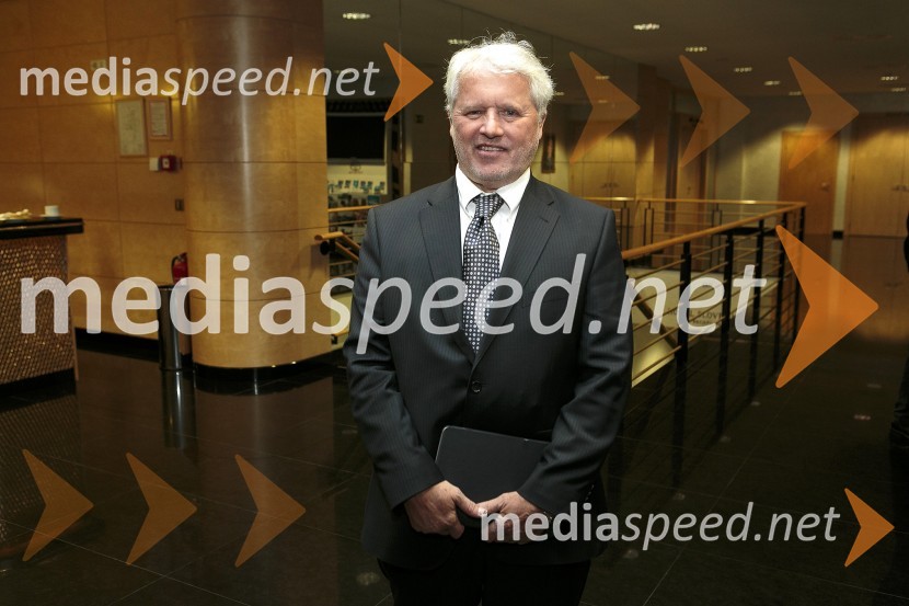  prim. dr. Janez Kirbiš, dr.med.Simpozij srčnih kirurgov