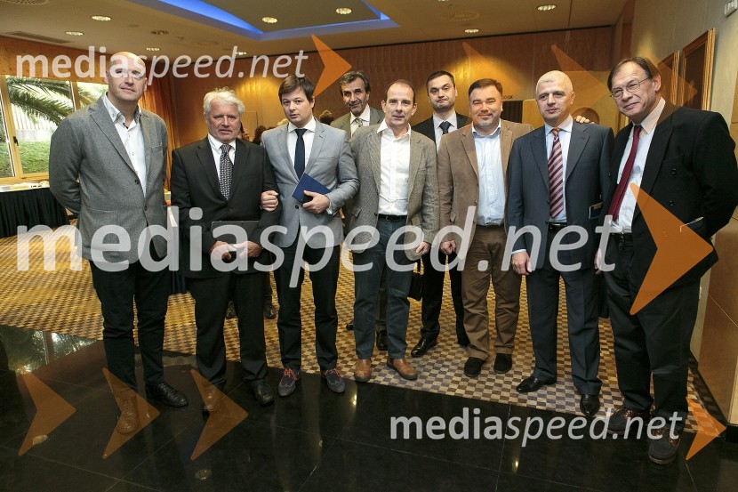  ... ;  prim. dr. Janez Kirbiš, dr.med.;  ... ;  ... ;  ... ;  ... ;  ... ;  ... ; prim. dr. Miladin Đorđević, dr.med.Simpozij srčnih kirurgov