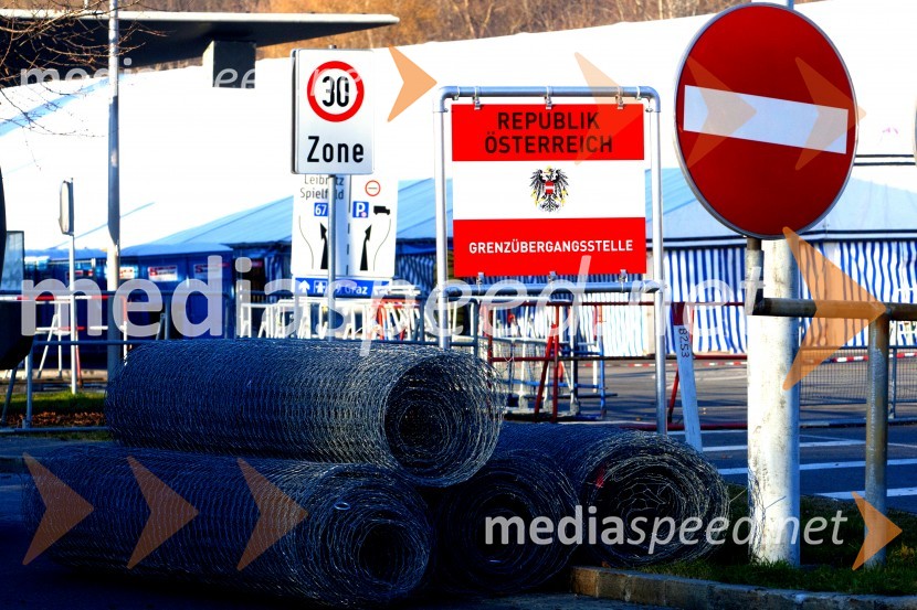 Postavitev žične ograje na meji z Avstrijo