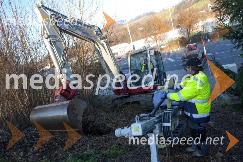 Postavitev žične ograje na meji z Avstrijo