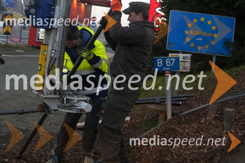 Postavitev žične ograje na meji z Avstrijo