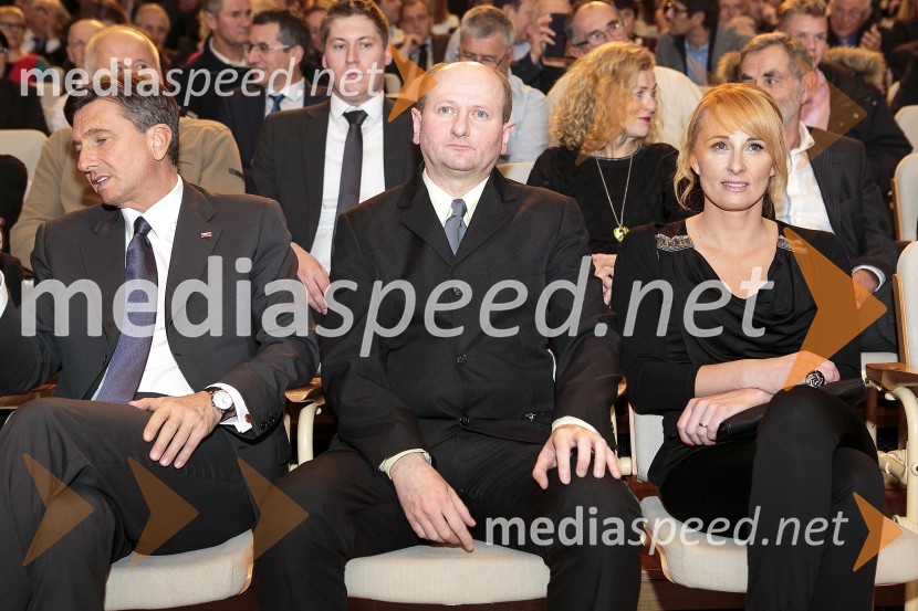  Borut Pahor, predsednik Republike Slovenije;  Jože Zidar, predsednik Društva športnih novinarjev Slovenije ;  Katja Koren Miklavec, predsednica Fundacije za šport, nekdanja smučarkaŠportnik leta 2015
