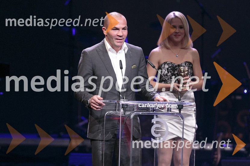  Dejan Zavec, boksar, svetovni prvak supervelterske katergorije po različici  WBFŠportnik leta 2015