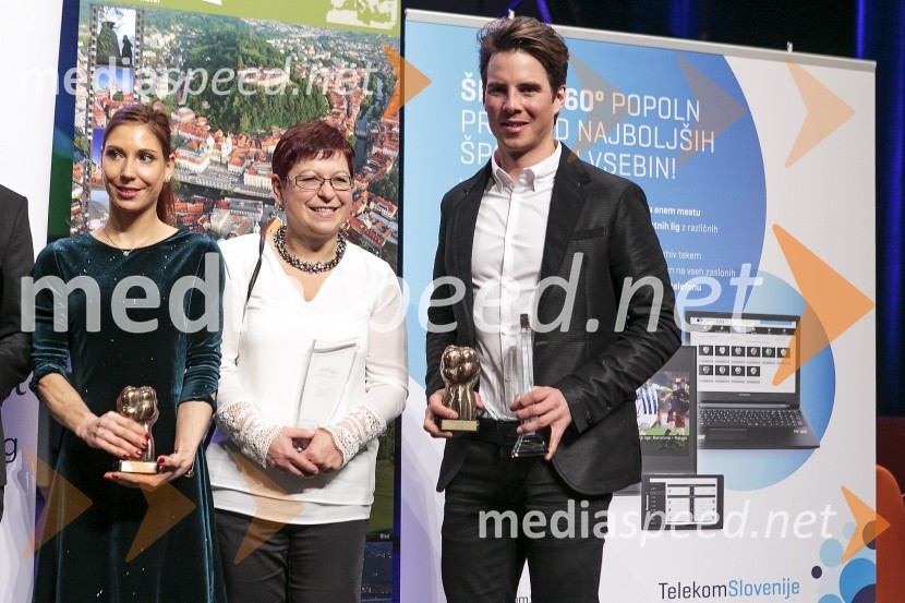  Mina  Markovič, športna plezalka;  ... ;  Žan  Košir, deskar na sneguŠportnik leta 2015