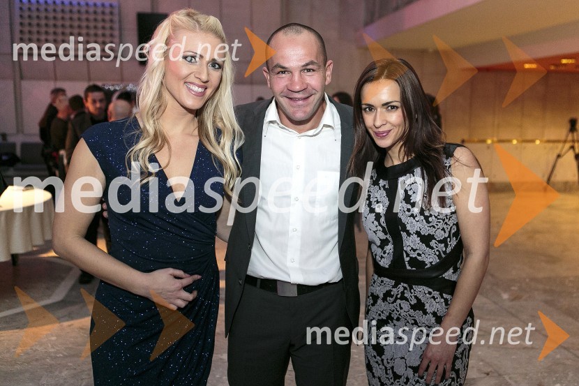  ... ;  Dejan Zavec, boksar, svetovni prvak supervelterske katergorije po različici  WBF;  ... Športnik leta 2015