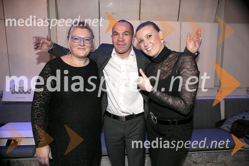  ... ;  Dejan Zavec, boksar, svetovni prvak supervelterske katergorije po različici  WBF;  ... Športnik leta 2015