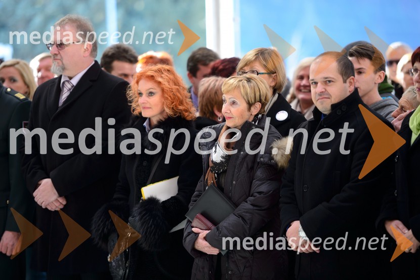  ... ;  ... ;  Milojka Kolar Celarc, ministrica za zdravstvo; dr. Janez Poklukar, direktor, Splošna bolnišnica JeseniceOtvoritev Urgentnega centra Jesenice