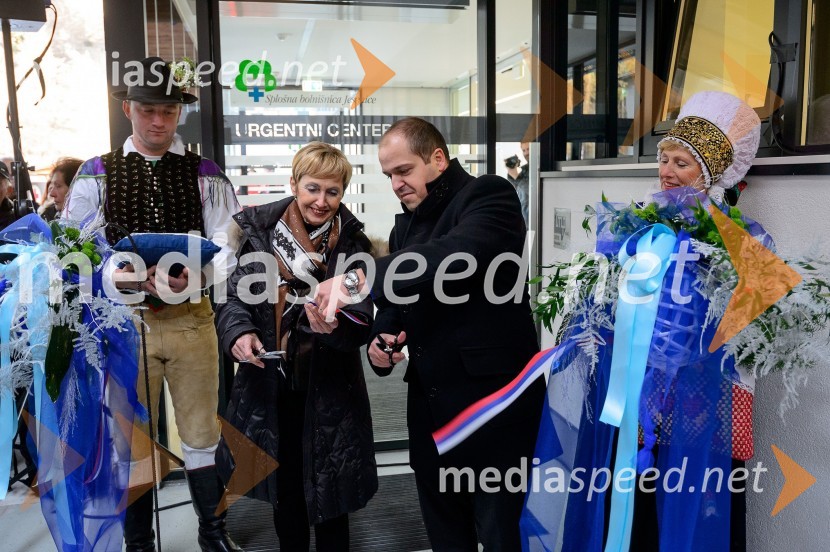  Milojka Kolar Celarc, ministrica za zdravstvo; dr. Janez Poklukar, direktor, Splošna bolnišnica JeseniceOtvoritev Urgentnega centra Jesenice