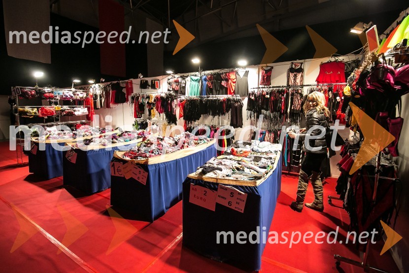 8. mednarodni erotični sejem sLOVErotika, Ogled fotografij ni priporočljiv za mlajše od 18 let!