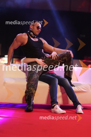 8. mednarodni erotični sejem sLOVErotika, Ogled fotografij ni priporočljiv za mlajše od 18 let!