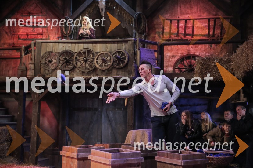  Saša Lendero, pevka, voditeljica;  Faki Čaušević, zmagovalec šova Kmetija: Nov začetekZmagovalec Kmetija: Nov začetek je Faki Čaušević