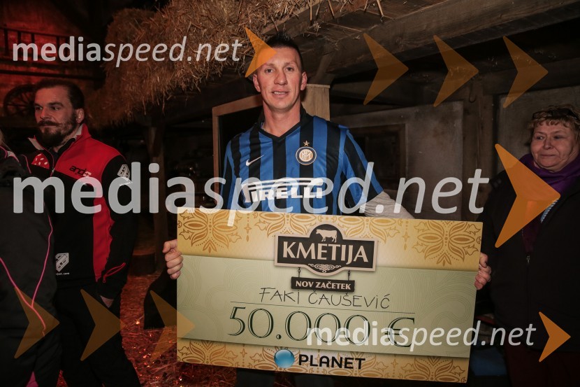  Faki Čaušević, zmagovalec šova Kmetija: Nov začetekZmagovalec Kmetija: Nov začetek je Faki Čaušević