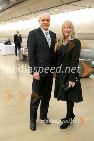  Borut Hočevar, novinar, Finance;  Klavdija Banfi, FinanceManagerski koncert 2015