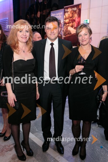  Jana  Benčina Henigman, članica uprave banke, UniCredit Bank Slovenija, članica nadzornega odbora, Slovensko-nemška gospodarska zbornica;  ... ;  ... Managerski koncert 2015