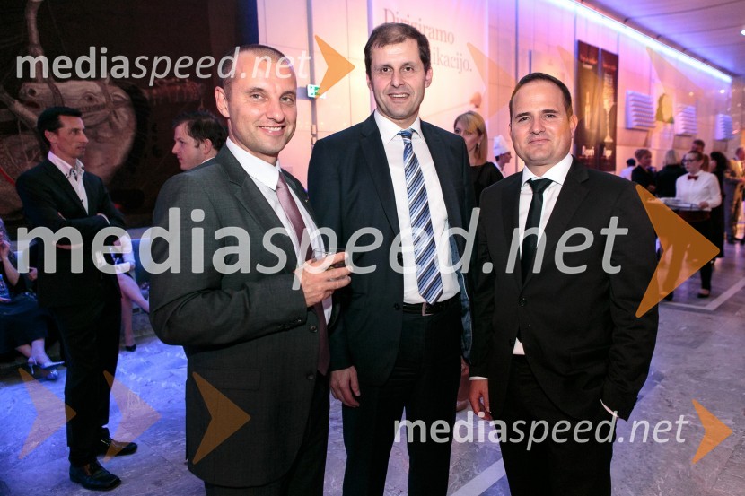  Miha Vrbnic;  ... ;  Gregor Kvas, UniCreditManagerski koncert 2015