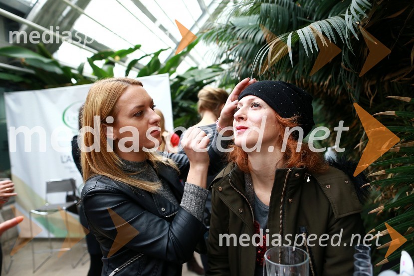  ... ;  Nika  Veger, stilistkaZeliščno razvajanje v Botaničnem vrtu z blagovno znamko L’Angelica