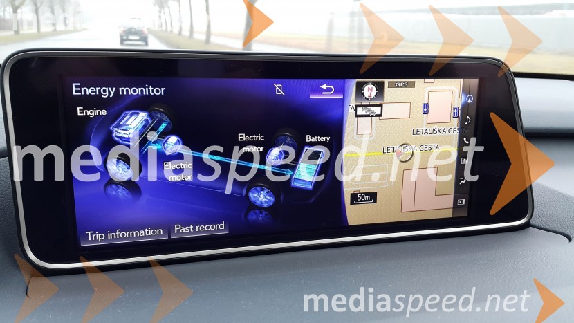 Slovenska predstavitev novega Lexusa RX