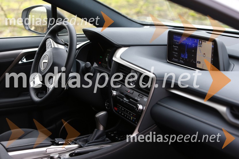 Slovenska predstavitev novega Lexusa RX