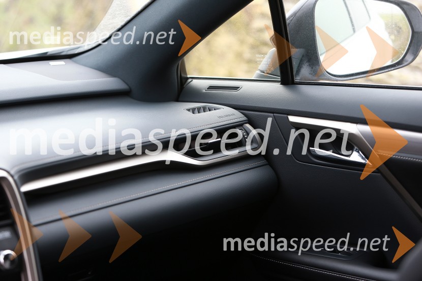 Slovenska predstavitev novega Lexusa RX