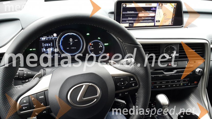 Slovenska predstavitev novega Lexusa RX