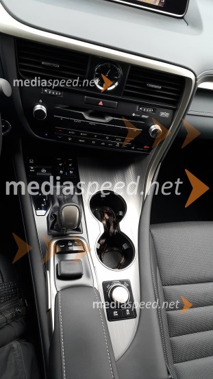 Slovenska predstavitev novega Lexusa RX