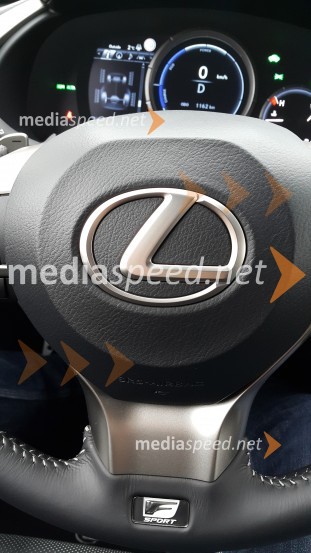 Slovenska predstavitev novega Lexusa RX