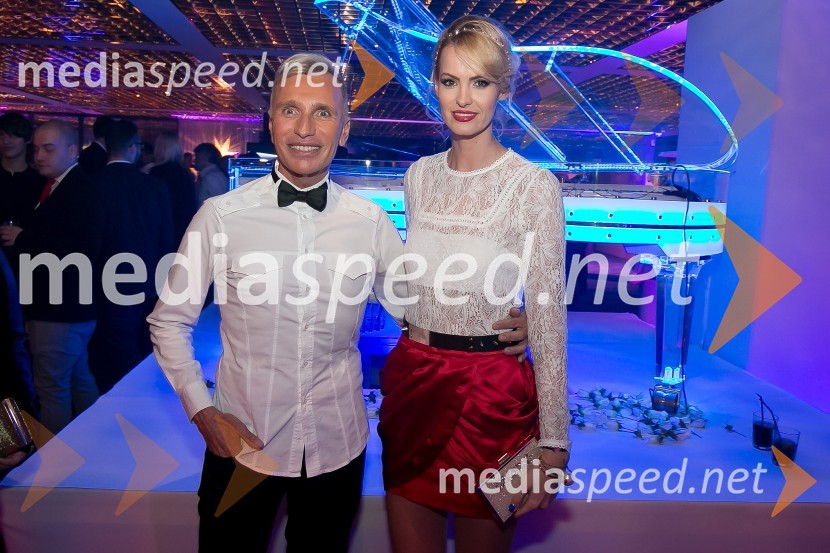   Igor  Jelen-Iggy, koreograf, lastnik plesnega centra Igen;  Tjaša  Kokalj Jerala, manekenka, voditeljicaSVETovna VIP zabava 2015