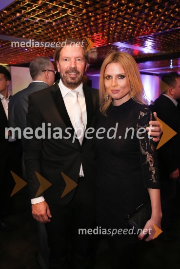  Gianni Rijavec, glasbenik;  Patricija Simonič, umetnicaSVETovna VIP zabava 2015