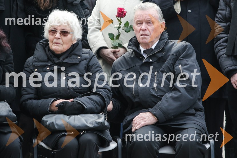 Zadnje slovo od Simone Weiss