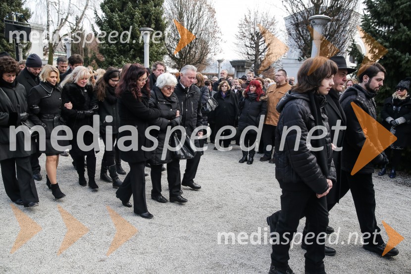 Zadnje slovo od Simone WeissZadnje slovo od Simone Weiss