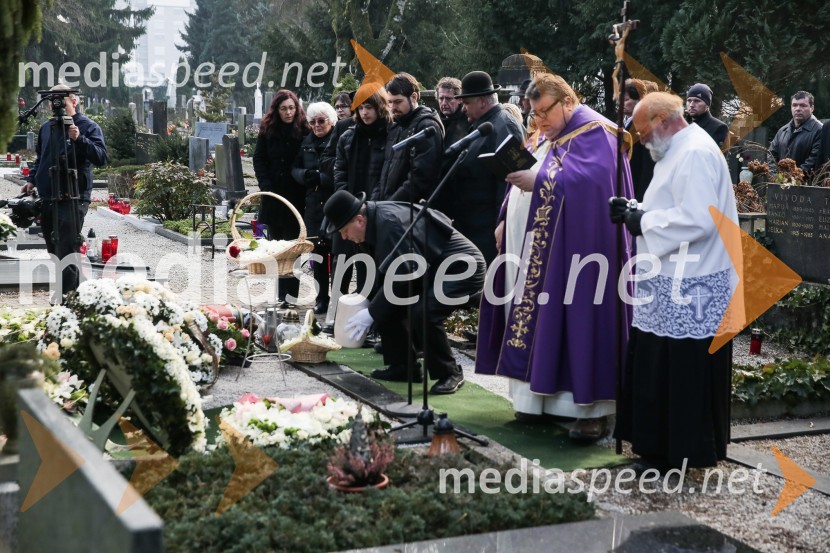  Janez Furman, duhovnik;  ... Zadnje slovo od Simone Weiss