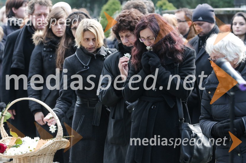 Zadnje slovo od Simone Weiss