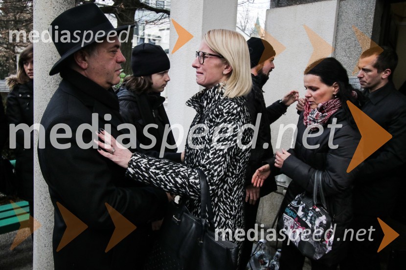  Goran  Šarac;  ... Zadnje slovo od Simone Weiss