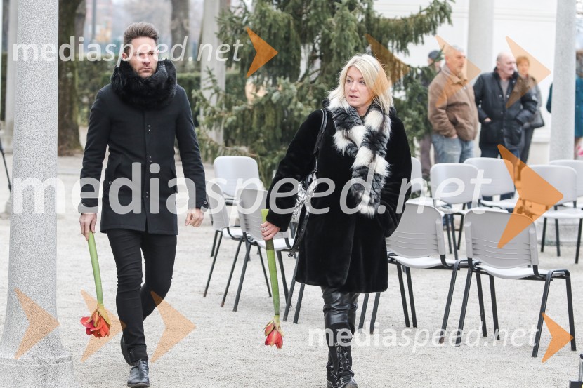  Sebastian Podgornik, pevec in plesalec;  ... Zadnje slovo od Simone Weiss