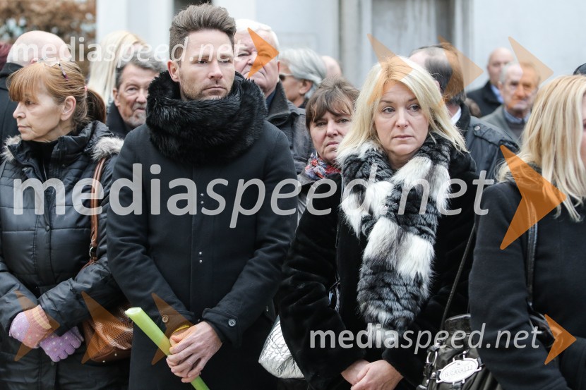  Sebastian Podgornik, pevec in plesalec;  ... Zadnje slovo od Simone Weiss