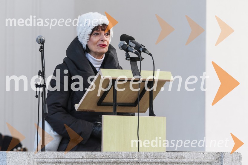 dr. Manca Košir, publicistkaZadnje slovo od Simone Weiss