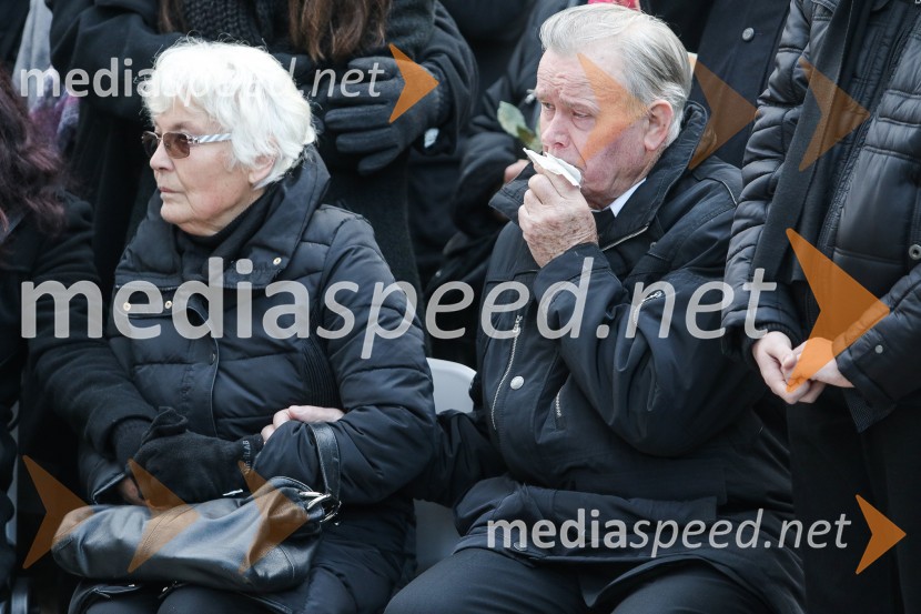 Zadnje slovo od Simone Weiss