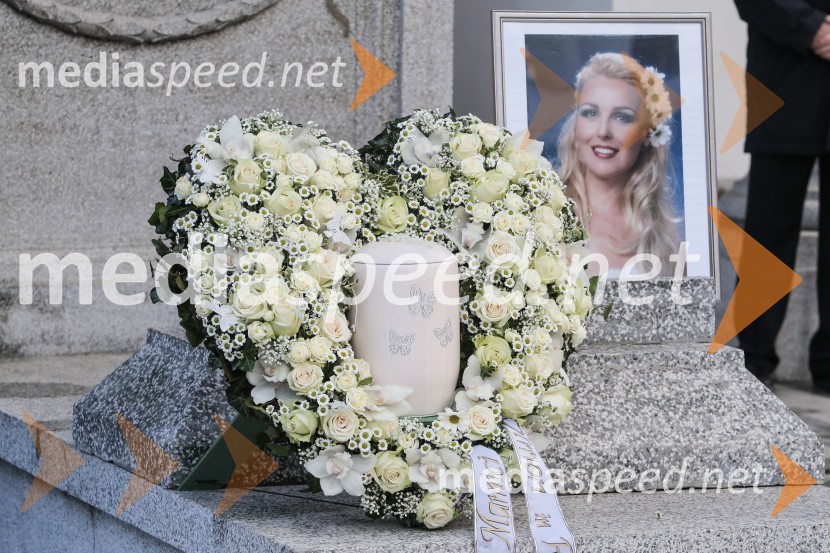 Zadnje slovo od Simone WeissZadnje slovo od Simone Weiss