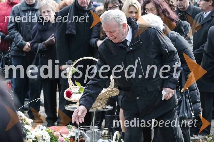 Zadnje slovo od Simone Weiss